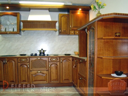 ... tpus konyha megnyitsa - MEGNYITS